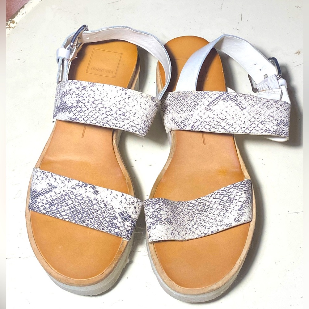 Dolce Vita “Moxie Snakeskin” Sandal Size 8 - Picture 1 of 6
